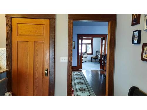 715 3 Avenue West, Drumheller, AB - Indoor Photo Showing Other Room