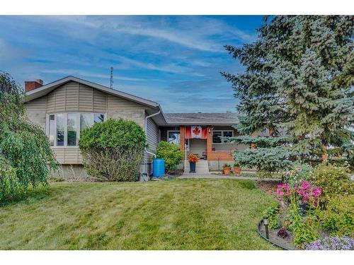 609 Kennedy Place, Hanna, AB - Outdoor