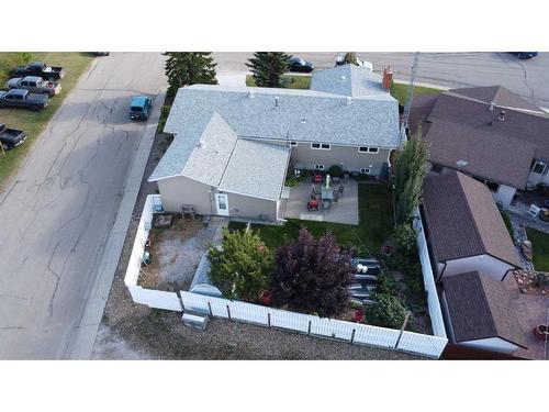 609 Kennedy Place, Hanna, AB - Outdoor