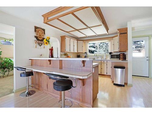 32 Lake Stafford Drive East, Brooks, AB - Indoor Photo Showing Kitchen