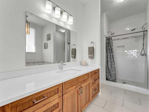 45-205010 Rr 145, Rural Newell, County Of, AB - Indoor Photo Showing Bathroom