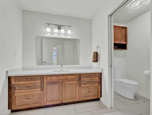 45-205010 Rr 145, Rural Newell, County Of, AB - Indoor Photo Showing Bathroom