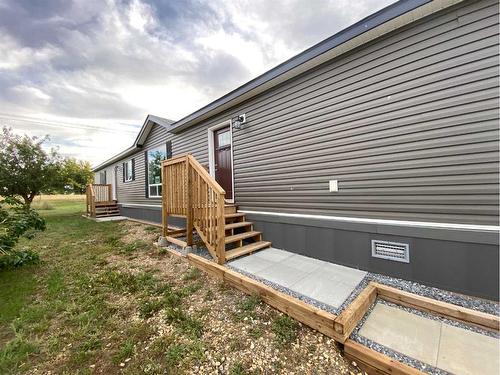 19 Maple Drive West, Brooks, AB 