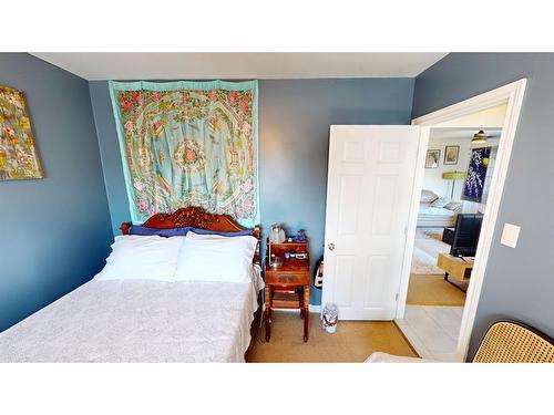 309 Railway Avenue, Rosemary, AB - Indoor Photo Showing Bedroom