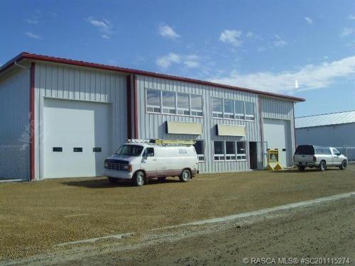 Bay 1 & 2-42 Hygrade Crescent, Drumheller, AB 