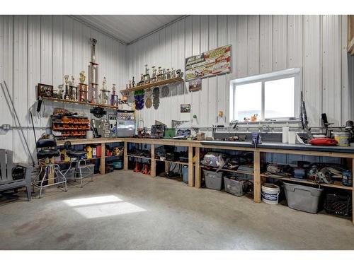 233001 Range Road 250, Rural Wheatland County, AB - Indoor Photo Showing Other Room