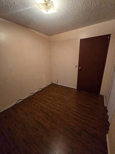 79 Greenbrook Road East, Brooks, AB - Indoor Photo Showing Other Room