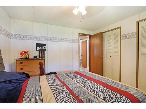 616 3 Avenue, Bassano, AB - Indoor Photo Showing Bedroom