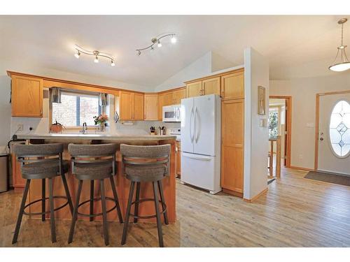 114 Southshore Drive East, Brooks, AB - Indoor Photo Showing Kitchen