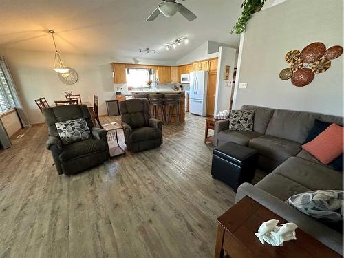 114 Southshore Drive East, Brooks, AB - Indoor Photo Showing Living Room