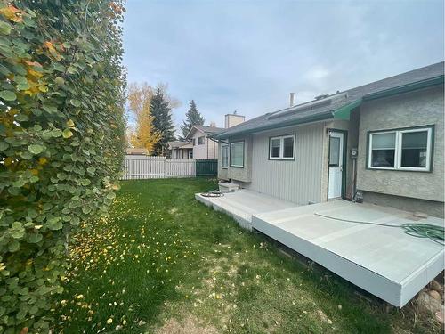 28 Parkland Way East, Brooks, AB - Outdoor