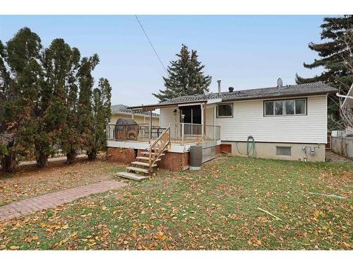 743 2 Street East, Brooks, AB - Outdoor With Deck Patio Veranda