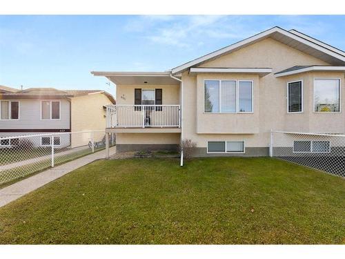 1-625 5Th Avenue Sw, Sundre, AB - Outdoor With Deck Patio Veranda