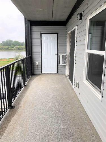 205-499 Meadow Lake Court East, Brooks, AB - Outdoor With Balcony With Exterior