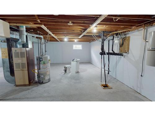 106 181057 Hwy 873, Rural Newell, County Of, AB - Indoor Photo Showing Basement