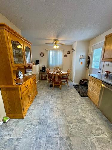 131 Wildrose Avenue West, Brooks, AB - Indoor