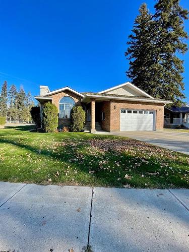 4 Evergreen Park Close West, Brooks, AB - Outdoor