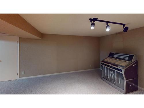 11 Laurel Place, Brooks, AB - Indoor