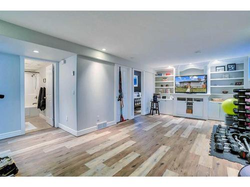 201 4 Avenue West, Hanna, AB - Indoor