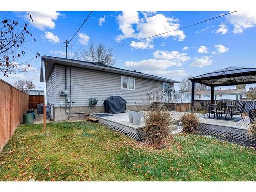 201 4 Avenue West, Hanna, AB - Outdoor With Deck Patio Veranda With Exterior