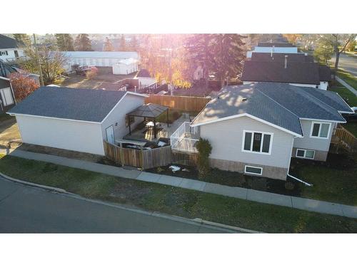 201 4 Avenue West, Hanna, AB - Outdoor