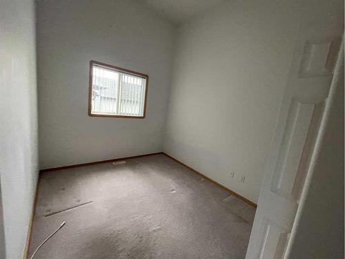 84 Upland Street, Brooks, AB - Indoor Photo Showing Other Room