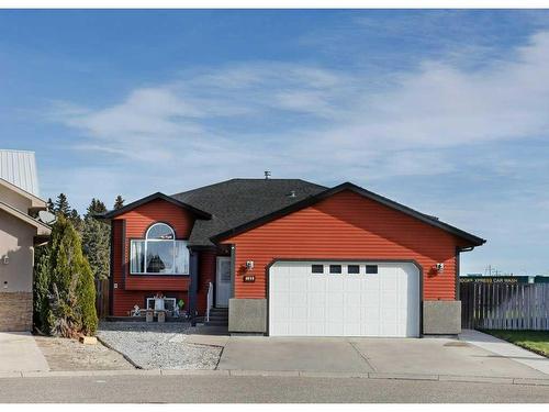 188 Upland Avenue West, Brooks, AB - Outdoor