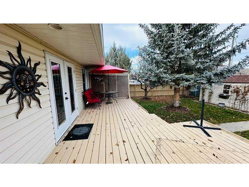 606 2 Avenue, Drumheller, AB - Outdoor With Deck Patio Veranda With Exterior