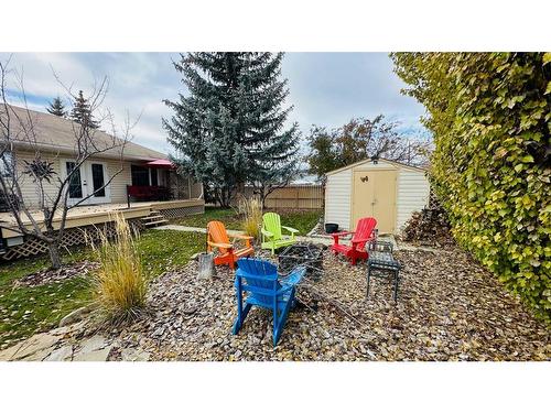 606 2 Avenue, Drumheller, AB - Outdoor With Deck Patio Veranda