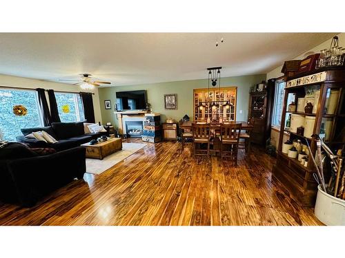 606 2 Avenue, Drumheller, AB - Indoor Photo Showing Other Room With Fireplace