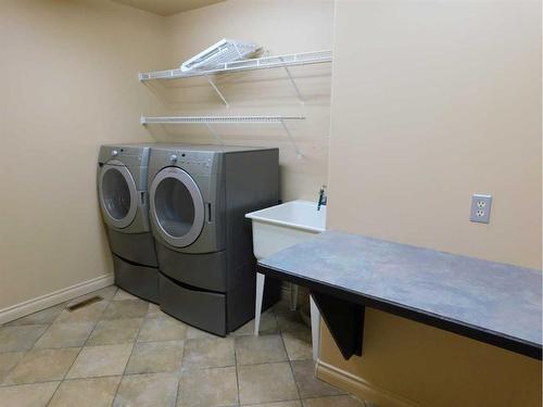 36 Fairview Close East, Brooks, AB - Indoor Photo Showing Laundry Room