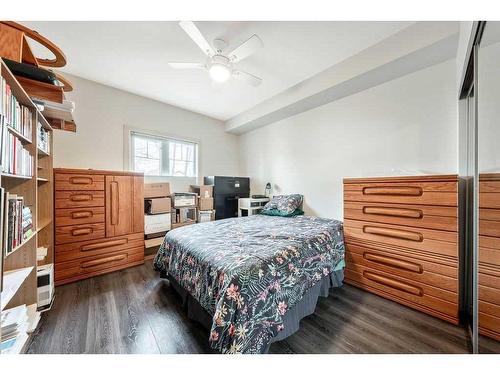 209-52 Cranfield Link Se, Calgary, AB - Indoor Photo Showing Bedroom