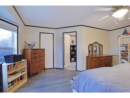 114 2 Avenue East, Delia, AB - Indoor Photo Showing Bedroom