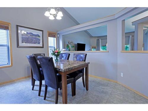 110 Upland Road, Brooks, AB - Indoor Photo Showing Dining Room