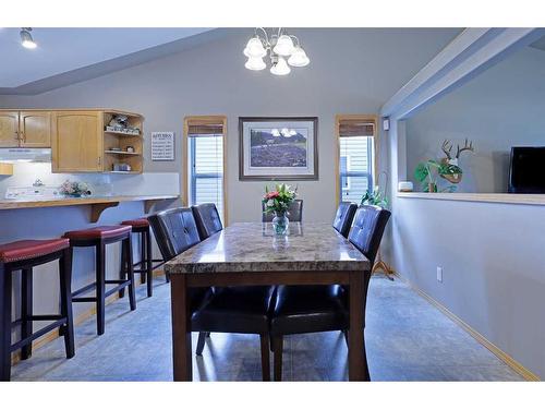 110 Upland Road, Brooks, AB - Indoor Photo Showing Dining Room