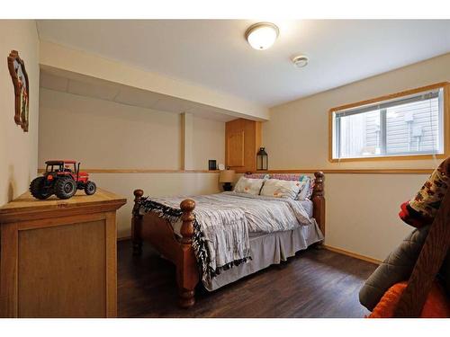 110 Upland Road, Brooks, AB - Indoor Photo Showing Bedroom