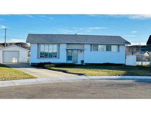 8 Spruce Drive, Drumheller, AB - Outdoor