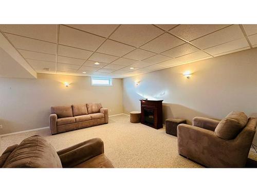 8 Spruce Drive, Drumheller, AB - Indoor Photo Showing Other Room