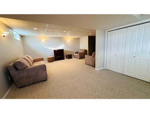 8 Spruce Drive, Drumheller, AB - Indoor