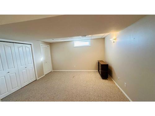 8 Spruce Drive, Drumheller, AB - Indoor Photo Showing Other Room