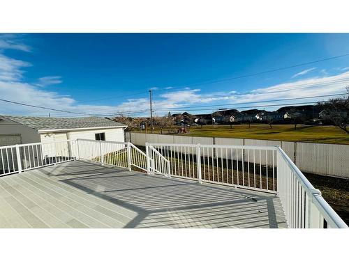 8 Spruce Drive, Drumheller, AB - Outdoor