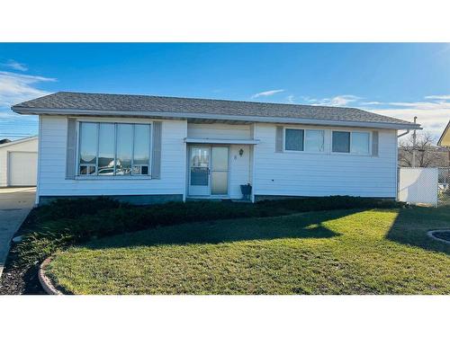 8 Spruce Drive, Drumheller, AB - Outdoor