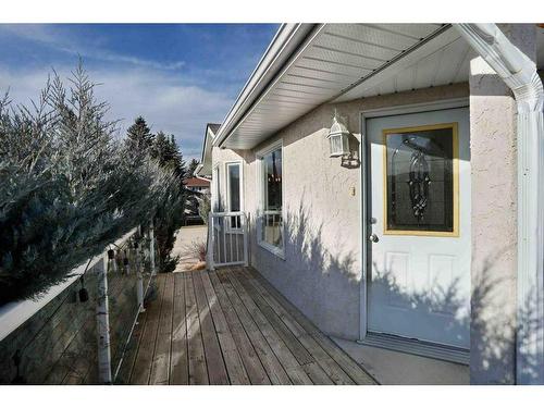 228 3 Street East, Duchess, AB - Outdoor