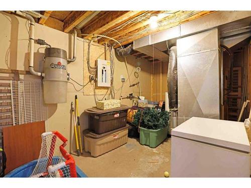 228 3 Street East, Duchess, AB - Indoor Photo Showing Basement