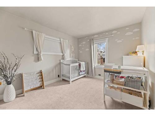 4609 47 Avenue, Olds, AB - Indoor Photo Showing Bedroom