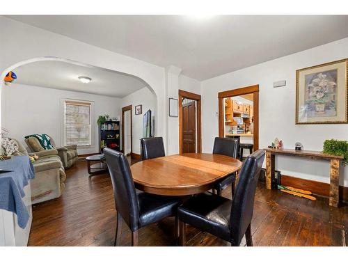 4601 47 Avenue, Olds, AB - Indoor Photo Showing Dining Room