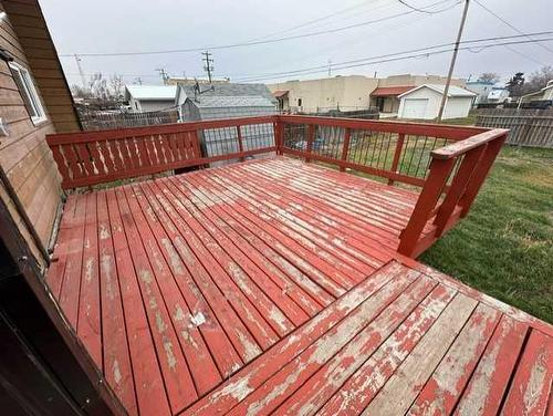 307 3 Avenue West, Hanna, AB - Outdoor With Deck Patio Veranda With Exterior