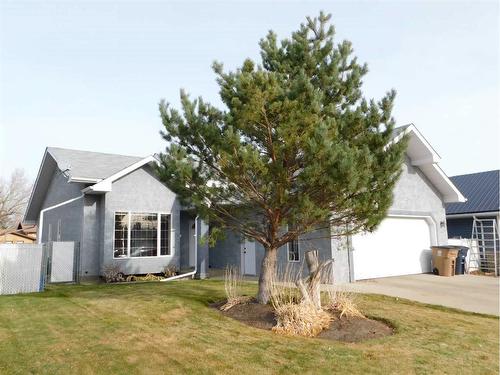 48 Kellington Close, Brooks, AB - Outdoor