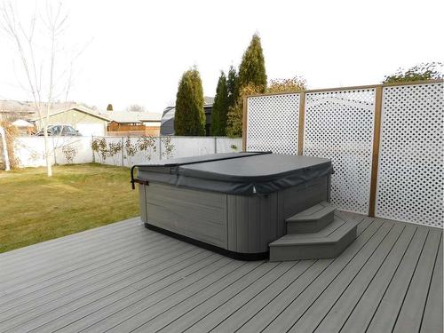 48 Kellington Close, Brooks, AB - Outdoor With Deck Patio Veranda