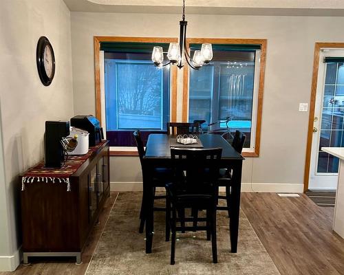 31 Ludor Close East, Brooks, AB - Indoor Photo Showing Dining Room